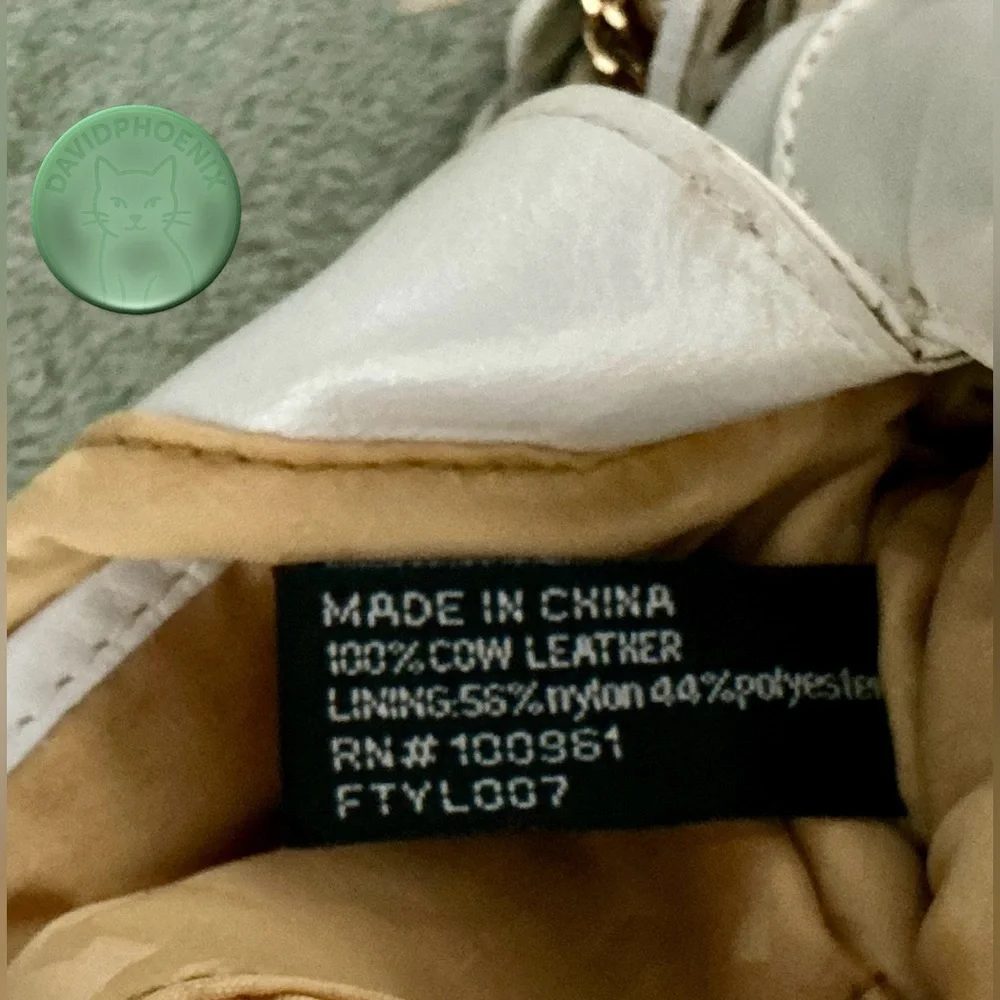 VIA SPIGA White Leather Shoulder Bag w/ Tassel, Dust Bag & Authencity Certificat - Picture 9 of 11